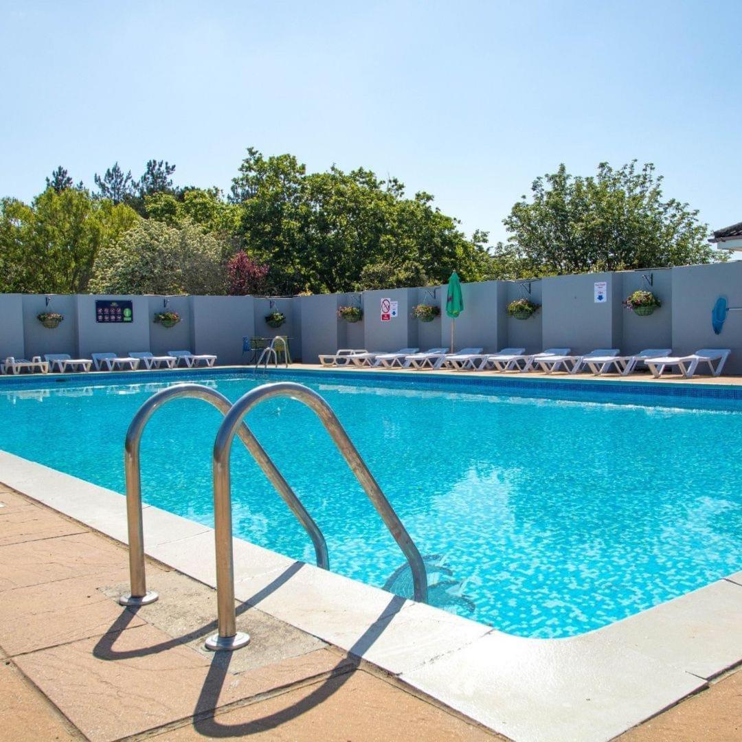 Westerley Cove Otel Lymington Dış mekan fotoğraf